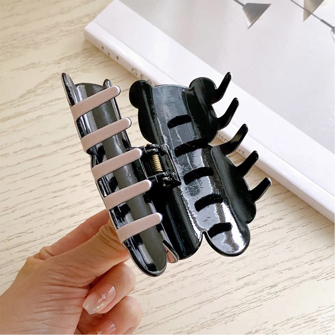 CUTE BEAR CLAW CLIP JC3610-23 (12PC)